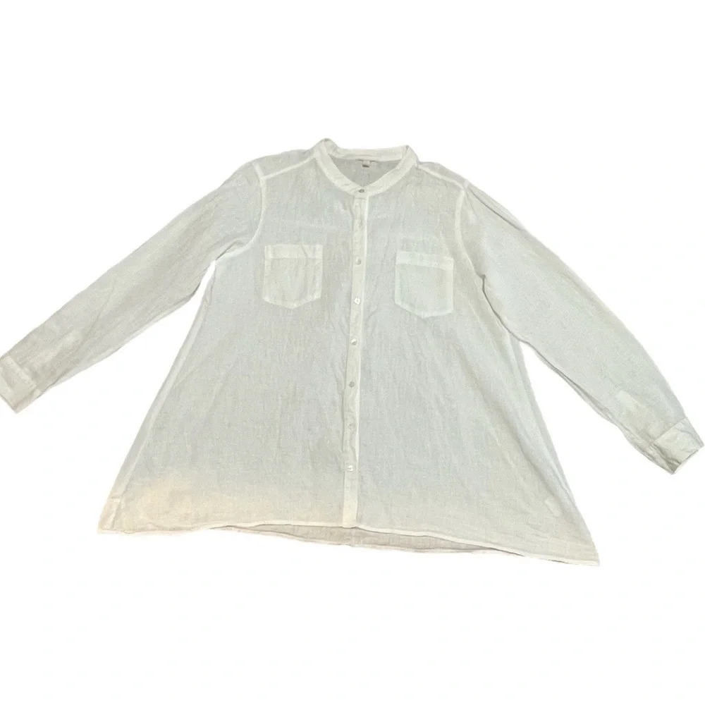 Eileen Fisher 100% Irish Linen Button Down Tunic. White, Size Medium.